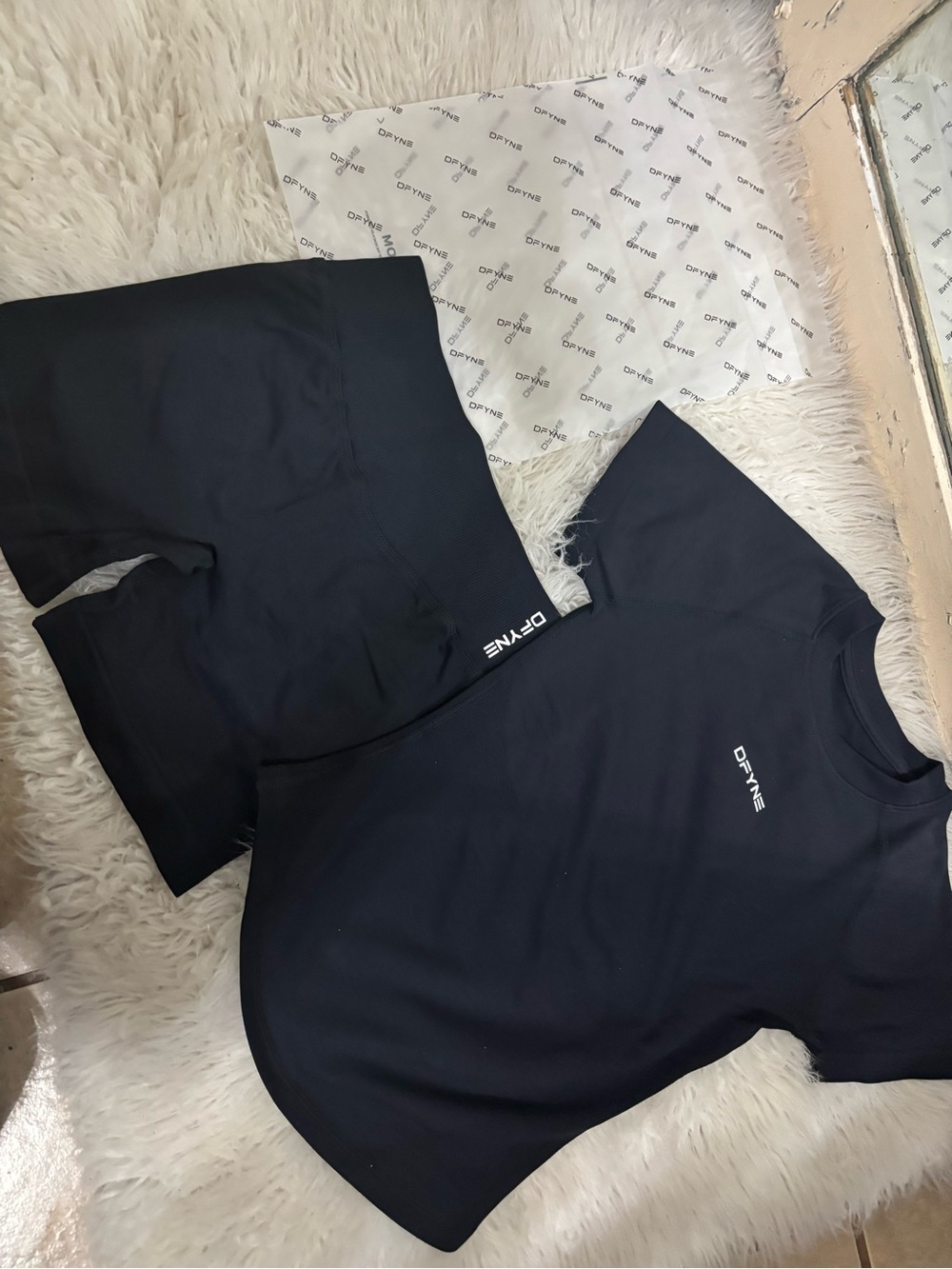 DFYNE Women's Black Bike Shorts and Tee Set